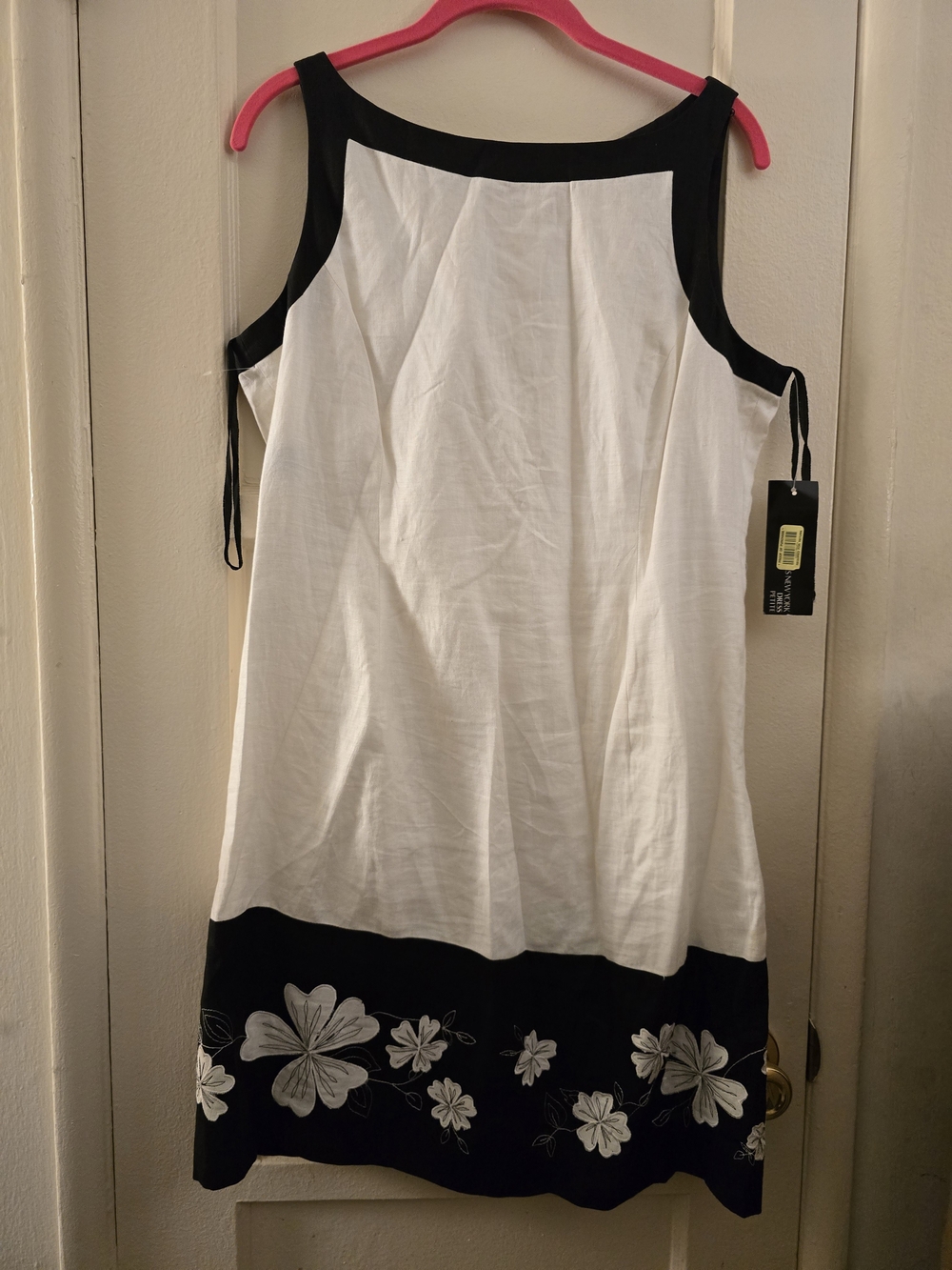 Jones New York White Sundress with Black Trim and Embroidered Floral Border